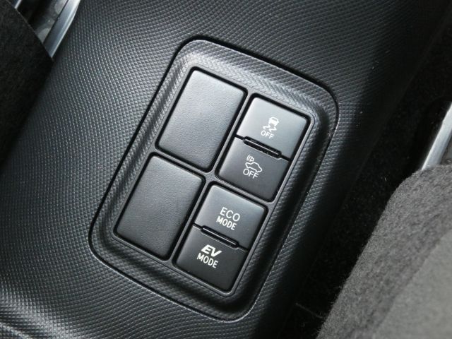 Toyota AQUA 2017-09 27067-9