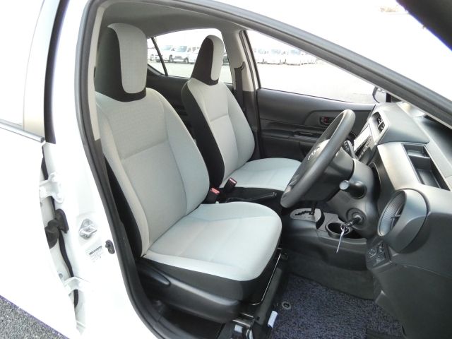 Toyota AQUA 2017-09 27067-4
