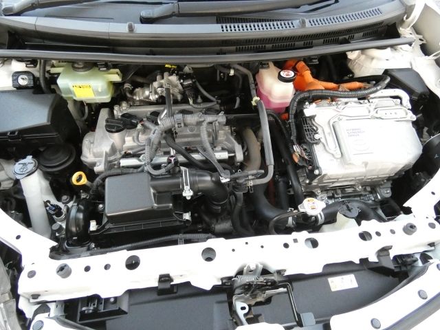 Toyota AQUA 2017-09 27067-18