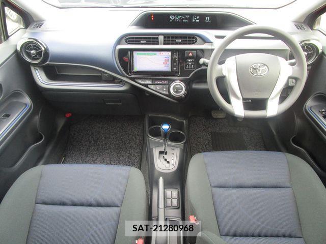Toyota AQUA 2014-12 314021-2