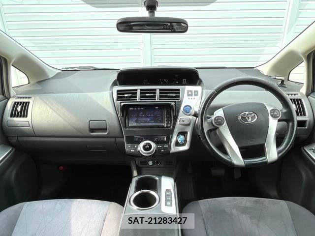 Toyota PRIUS ALPHA 2012-06 322180-1