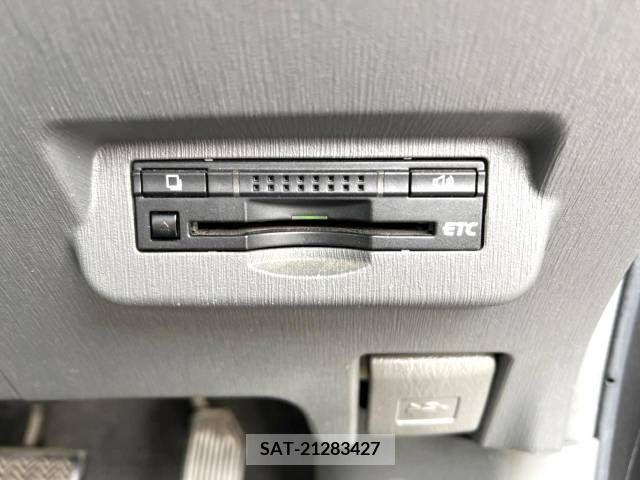 Toyota PRIUS ALPHA 2012-06 322180-7