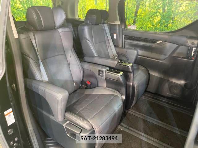 Toyota ALPHARD 2022-04 355378-9