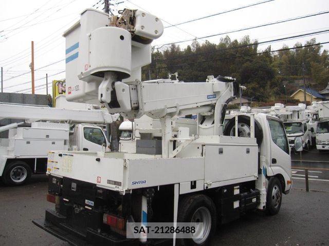 Hino DUTRO 2010-01 221804-3