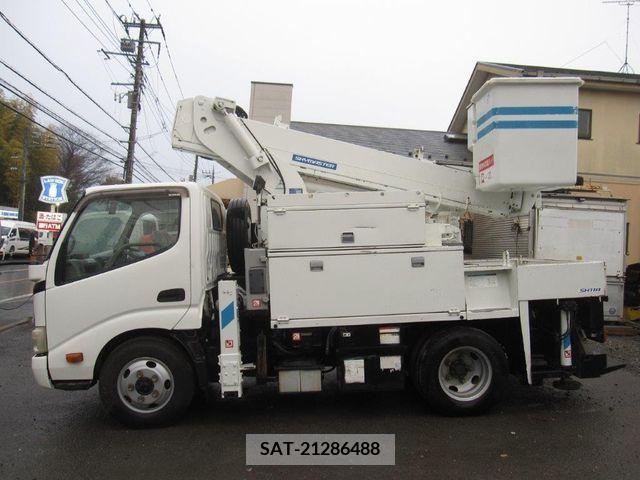 Hino DUTRO 2010-01 221804-7
