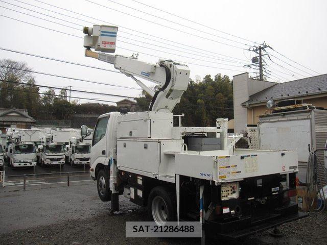 Hino DUTRO 2010-01 221804-8