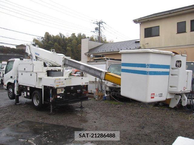Hino DUTRO 2010-01 221804-9
