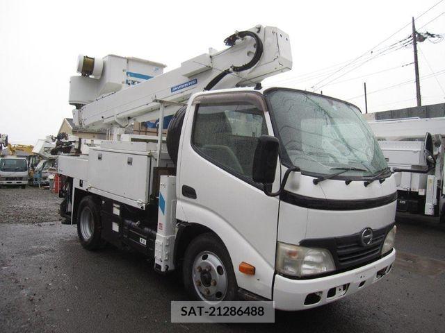 Hino DUTRO 2010-01 221804-0