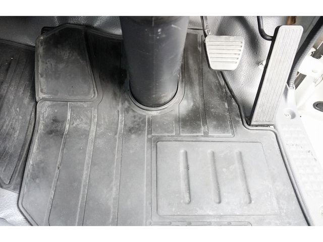 Isuzu ELF TRUCK 2016-09 196209-26