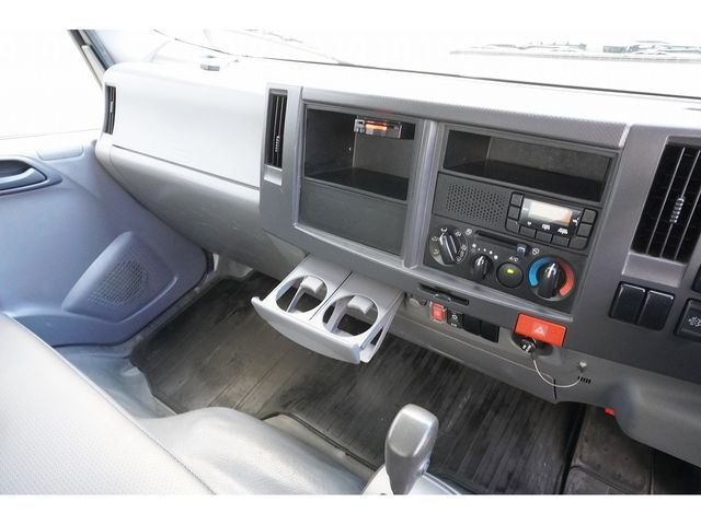 Isuzu ELF TRUCK 2016-09 196209-27