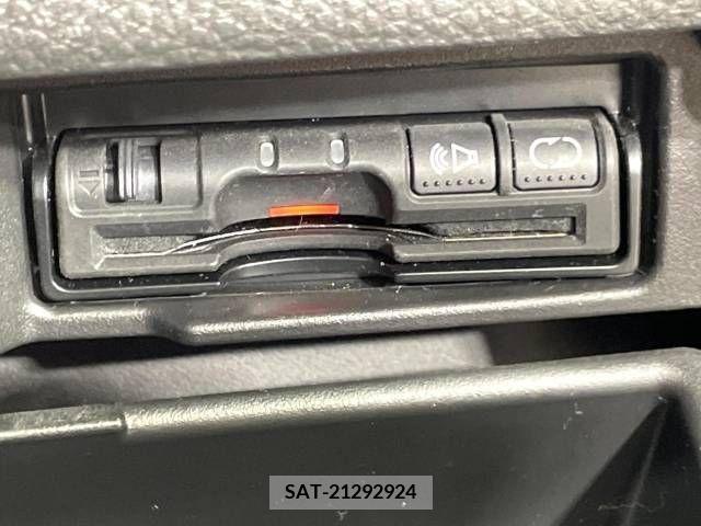 Nissan SERENA 2011-08 324889-6