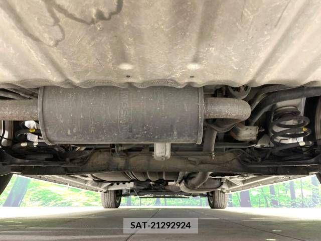 Nissan SERENA 2011-08 324889-19