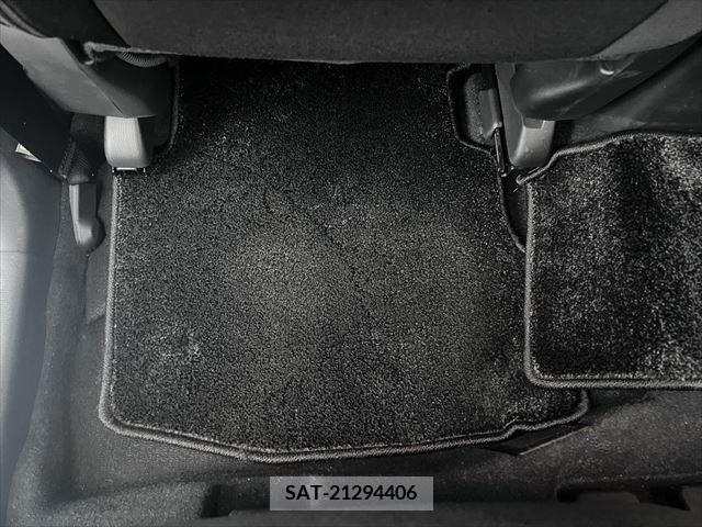 Mazda CX-8 2018-02 296003-17