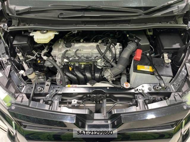 Toyota VOXY 2021-02 332719-18