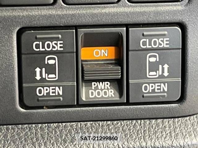 Toyota VOXY 2021-02 332719-6