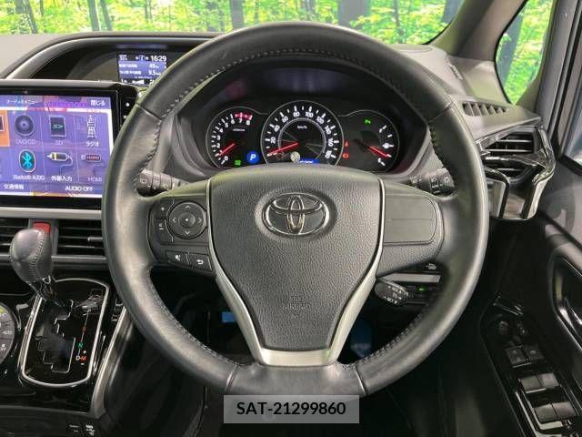 Toyota VOXY 2021-02 332719-11