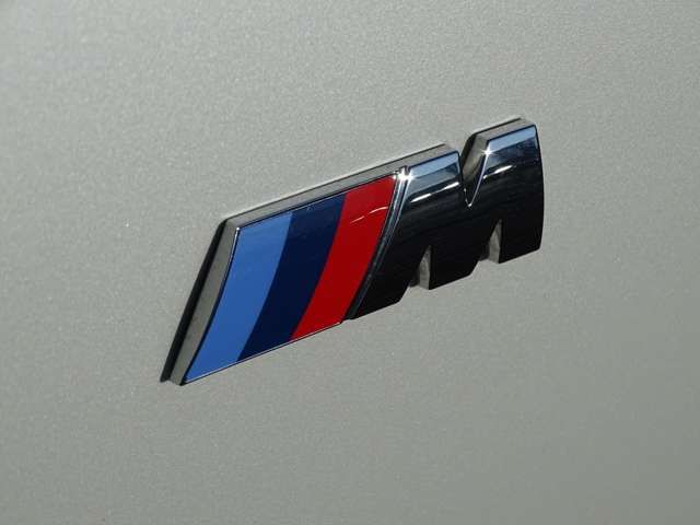 Bmw 3 SERIES 2022-10 12585-6