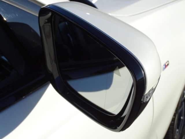Bmw 3 SERIES 2022-10 12585-8