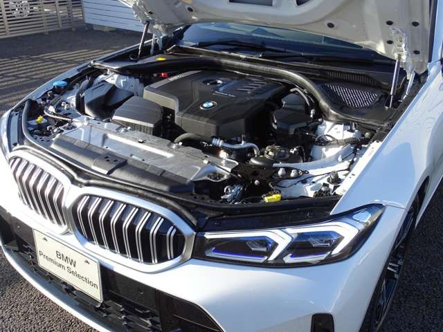 Bmw 3 SERIES 2022-10 12585-17