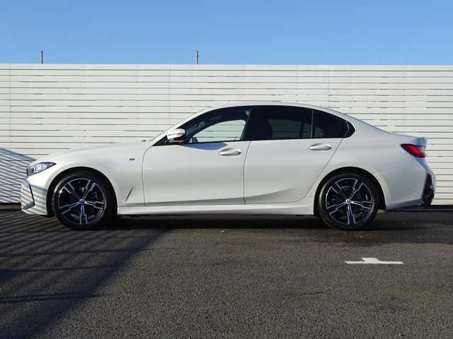 Bmw 3 SERIES 2022-10 12585-19