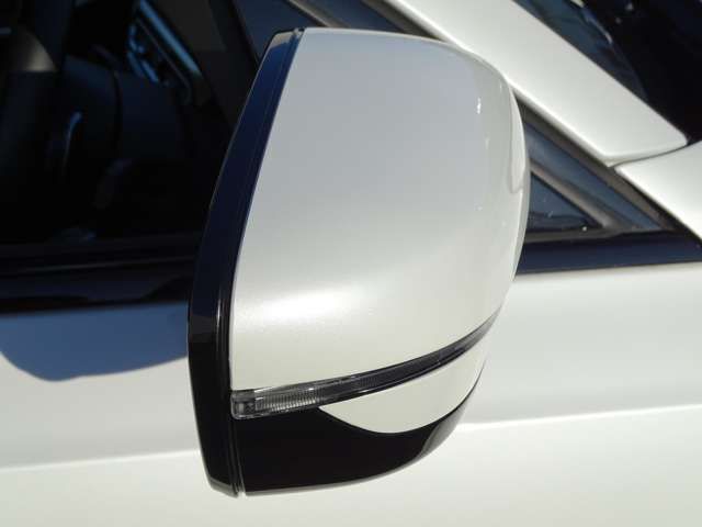 Bmw 3 SERIES 2022-10 12585-7