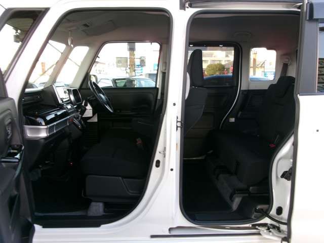 Suzuki SPACIA 2019-02 193396-8
