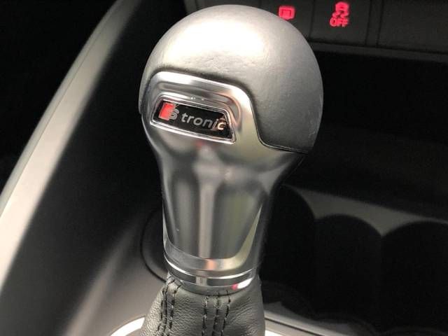 Audi A1 2013-12 17099-11