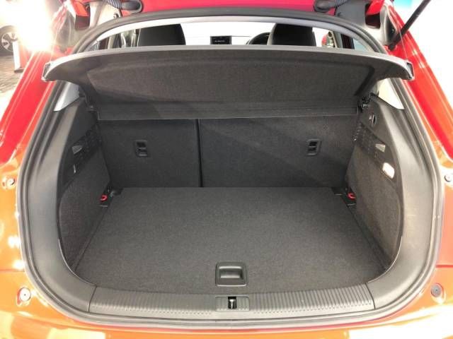 Audi A1 2013-12 17099-12