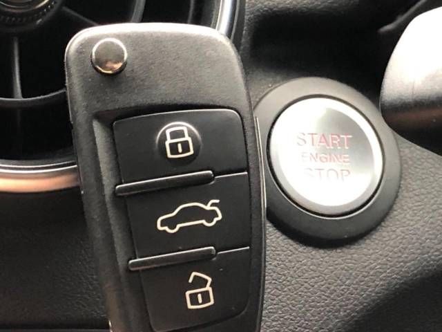 Audi A1 2013-12 17099-5