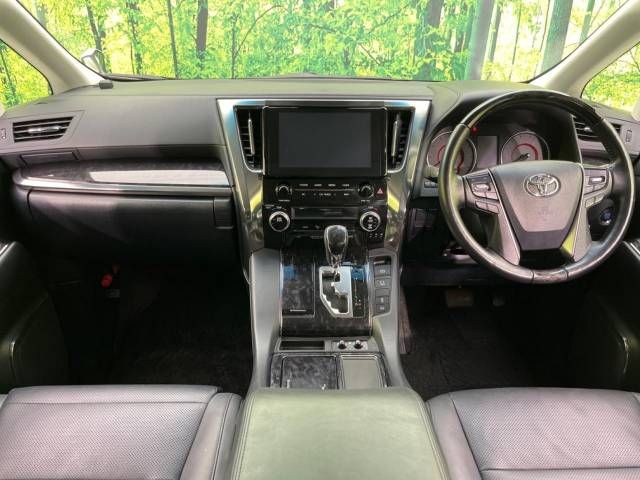 Toyota ALPHARD 2020-06 194715-1