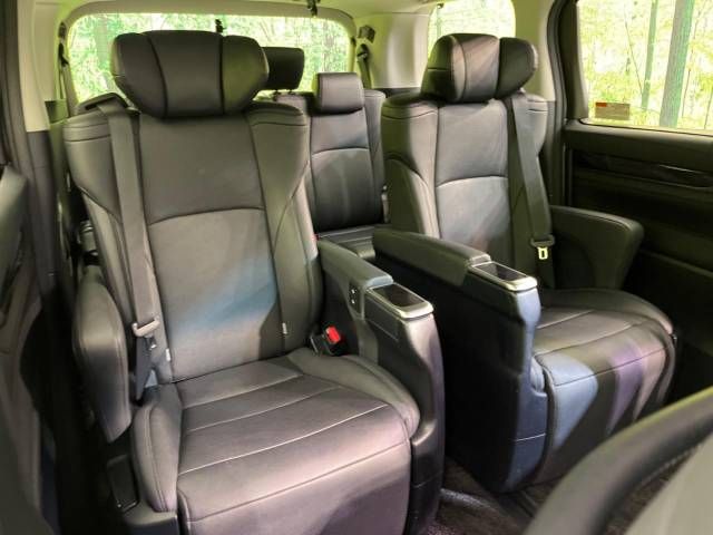 Toyota ALPHARD 2020-06 194715-12