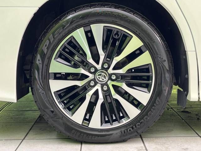 Toyota ALPHARD 2020-06 194715-15