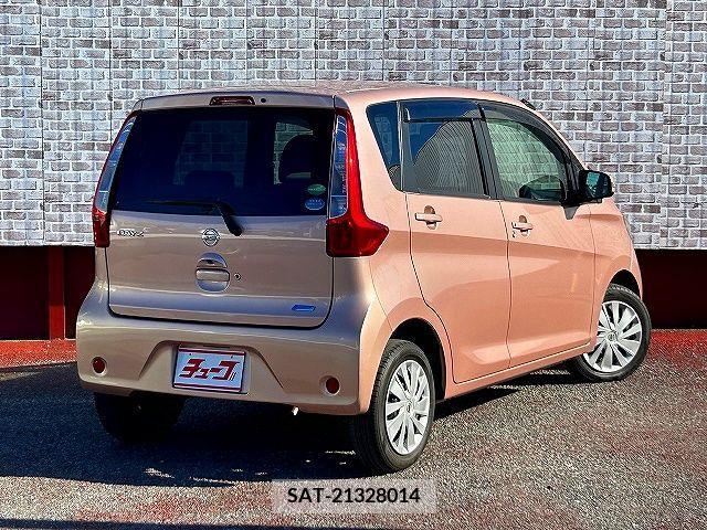 Nissan DAYZ 2013-08 207800-2