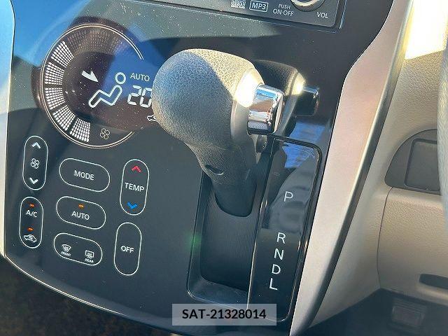 Nissan DAYZ 2013-08 207800-19