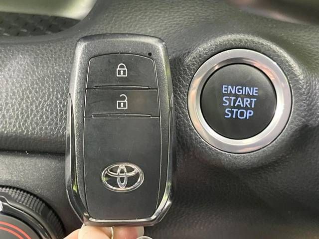 Toyota YARIS 2022-03 188849-6