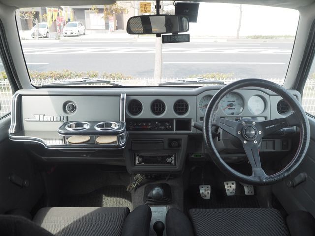 Suzuki JIMNY 1997-01 596-13