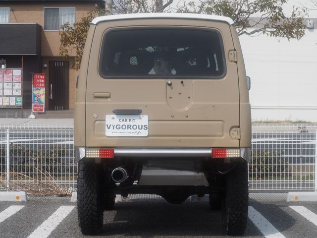 Suzuki JIMNY 1997-01 596-11
