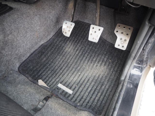 Suzuki JIMNY 1997-01 596-19