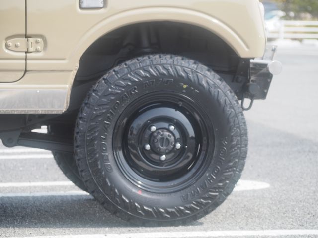 Suzuki JIMNY 1997-01 596-7