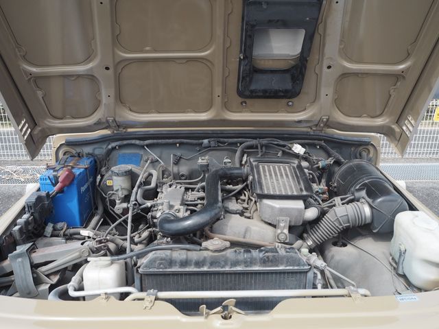 Suzuki JIMNY 1997-01 596-22