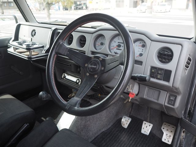 Suzuki JIMNY 1997-01 596-1