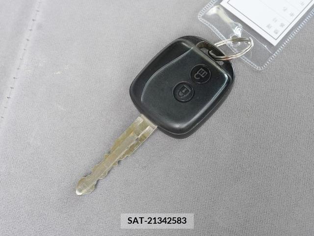 Mazda TITAN 2018-09 374631-29