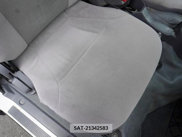 Mazda TITAN 2018-09 374631-25