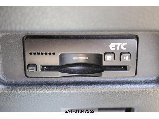 Suzuki SPACIA 2018-01 245003-4
