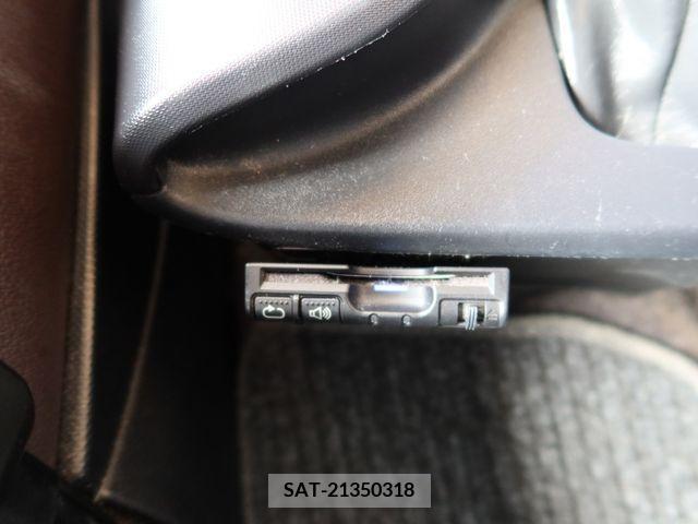 Toyota IQ 2010-05 308677-12