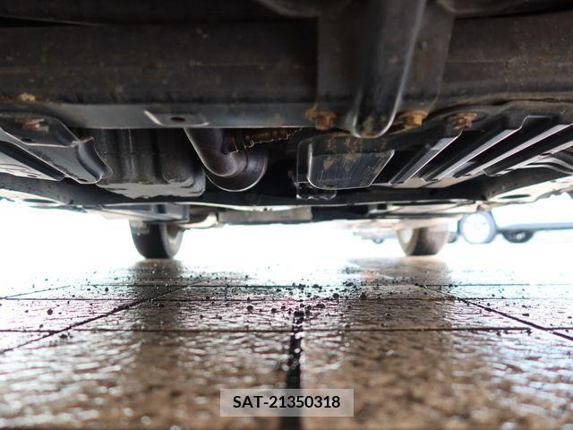 Toyota IQ 2010-05 308677-16