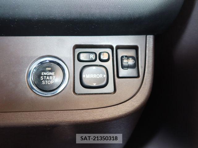 Toyota IQ 2010-05 308677-11