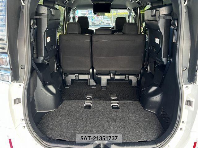 Toyota VOXY 2018-11 289428-29