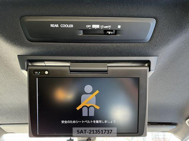 Toyota VOXY 2018-11 289428-27