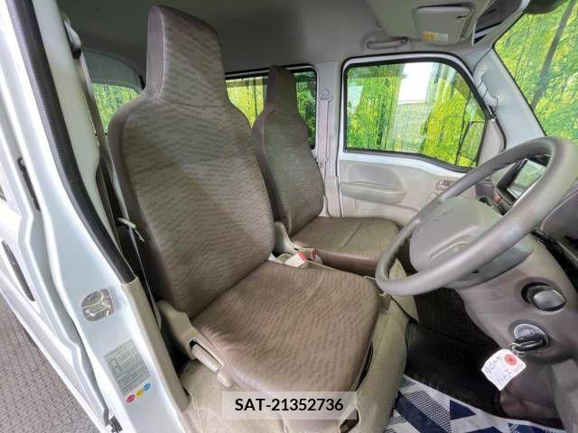 Suzuki EVERY 2019-11 268708-8